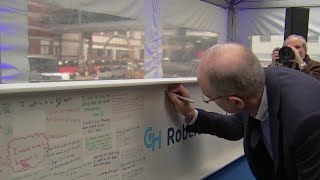 CHOP places final beam for Roberts Children's Health expansion