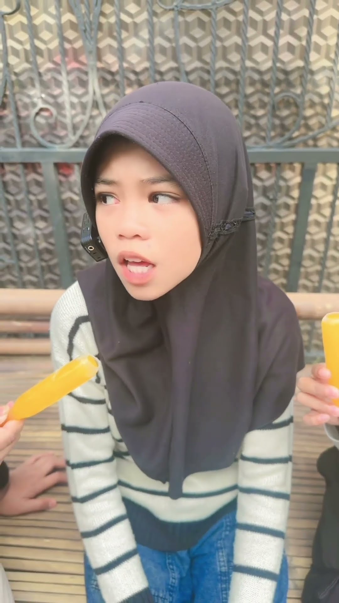 AINUN GAK BOLEH MINUM ES