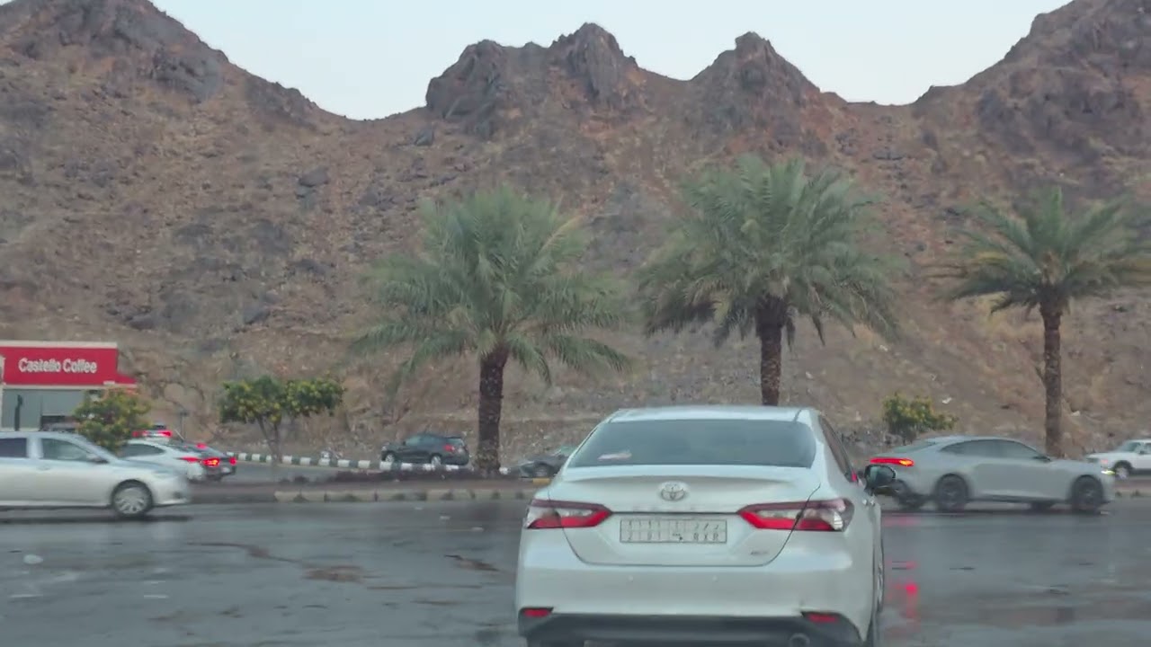 شوارع المدينة المنورة كما هي هدوء بساطة، وطمأنينة