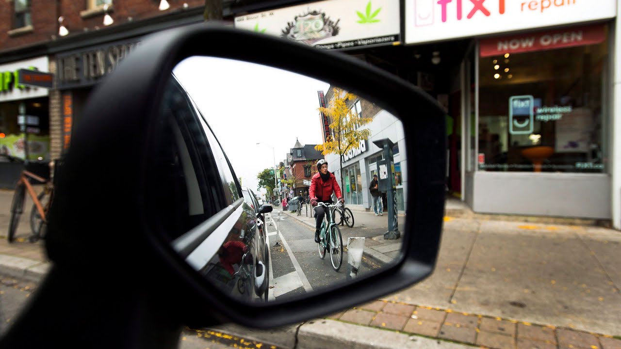 Advocates push back against Ont. bike lane removal decision - YouTube
