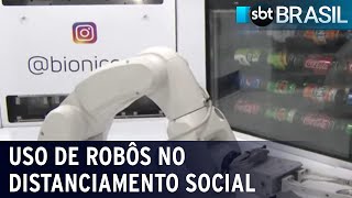 Robôs ajudam a diminuir contato entre pessoas e facilitam distanciamento | SBT Brasil (23/04/21)