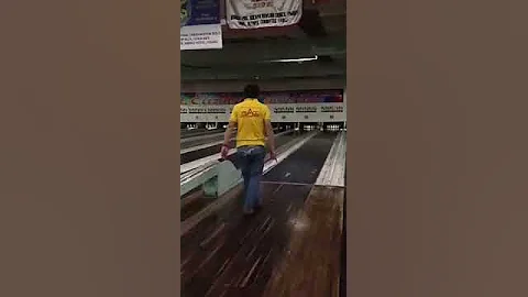 Elbert's bowling (Must watch)