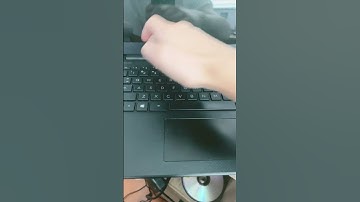 what macOS users think windows users are like 💀 #macbook #laptop #memes #trend #shorts