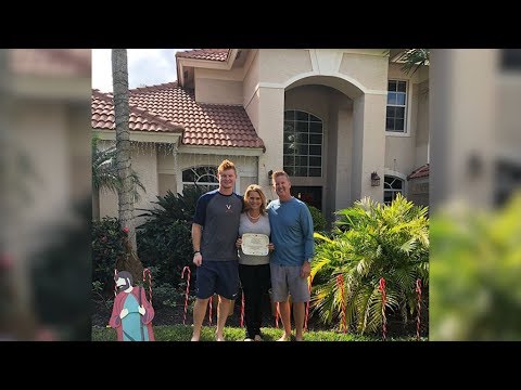 Son Surprises Parents By Paying Off Their Mortgage for Christmas