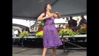 Weldon Kekauoha - "Lei Ho'oheno" with hula chords