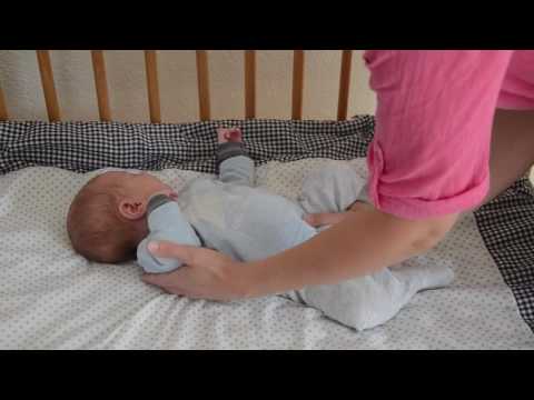Video: Hoe Draag Je Een Baby In Je Armen