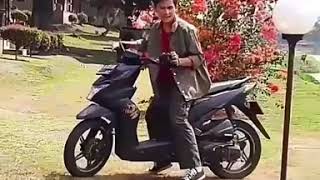 Wowww pemeran Joko Di Sinetron Jendela SMP - Rey Bong Naik Moto!!!!!