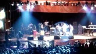 Lucky Dube-Live in Uganda 2003 - Dont Cry