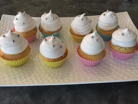 Vanilla Cupcake with Dulche de letche filling and Marshmallow frosting 1