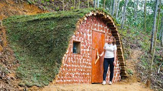 Alone Girl Building Dugout Shelter in the Forest  ALone Girl Living Off Grid / YEN Free Life
