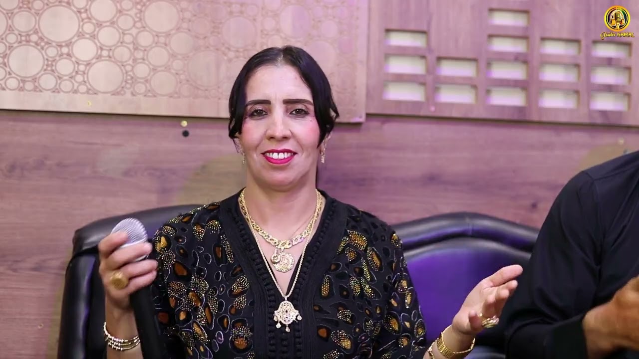 جديد الفنان مصطفى أجدير رفقة الفنان حميد والفنانة سعيدة زيان بعنوان [أميمشيتكا وول نتسوالف أكيزري] .