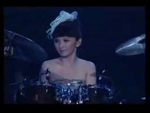 [S.H.E] 廣告- 移動城堡新加坡演唱會電視廣告