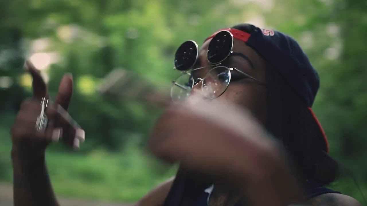 Sarah Apple B - Me OK (Music Video)