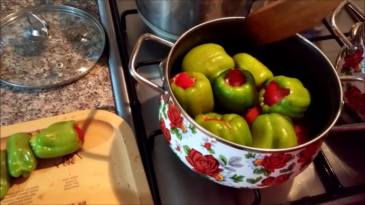 Zeytinyagli Biber dolmasi, kiymali tarhana corbasi,Mayali pişi tarifi(aksam yemegi önerisi) Zeytinyagli Biber dolmasi, kiymali tarhana corbasi,Mayali pişi tarifi(aksam yemegi önerisi)
