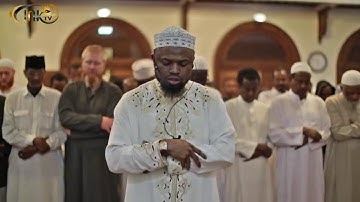 صلاة الفجر في كينيا - بتلاوة خلف عن حمزة / سورة القصص . صوت رائع .