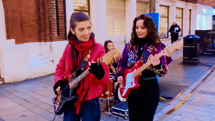 Oh Well (Cover) - Belfast Busking