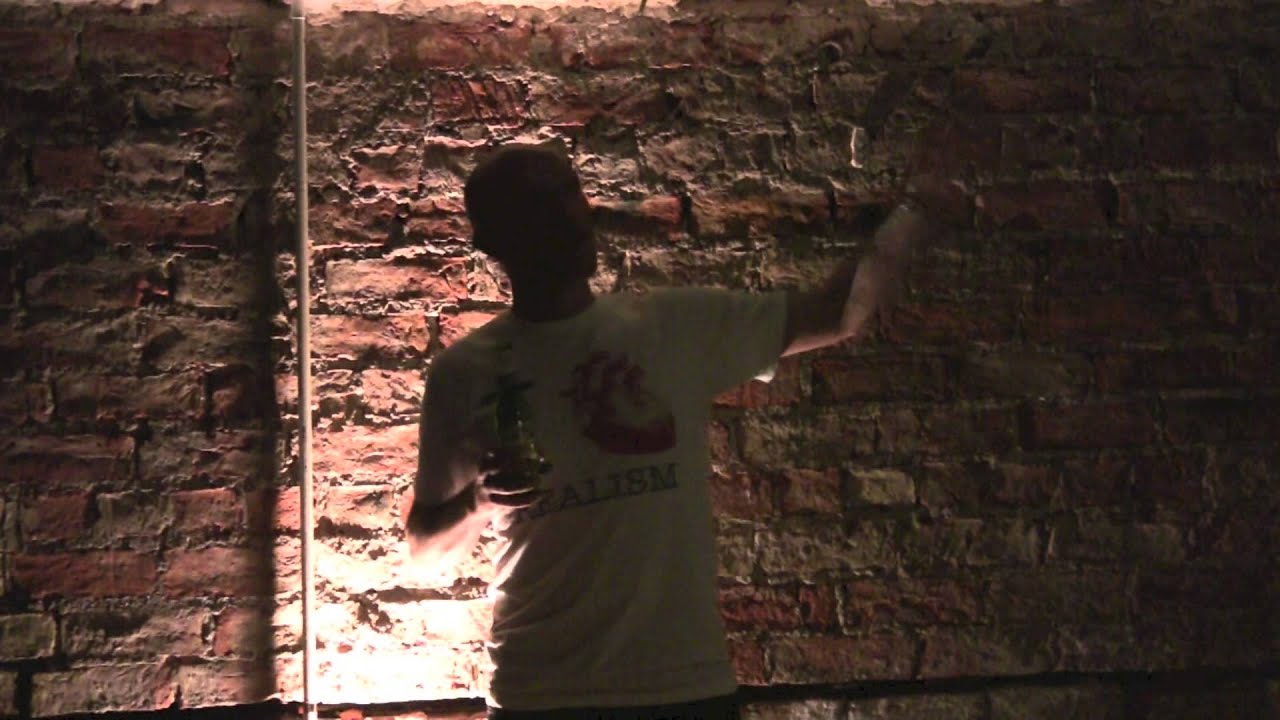 Tom Grady at Bettakultcha York, April 2013