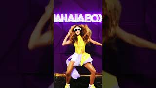 Shakira Dances Magnificently.　