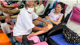 $4 THAI STREET MASSAGE / STRONG FOOT LEGS BACK NECK HEAD SHOULDER MASSAGE BY professional