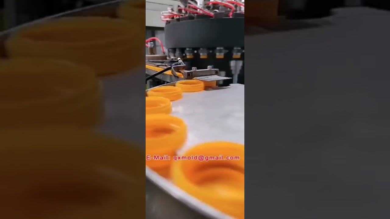 Rotational Compression Moulding Machine for Caps