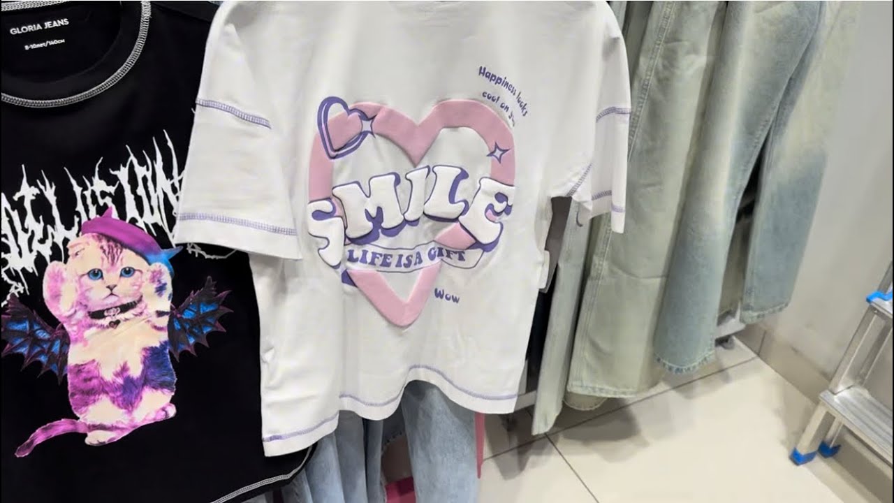 Съездили в Торговый центр. 