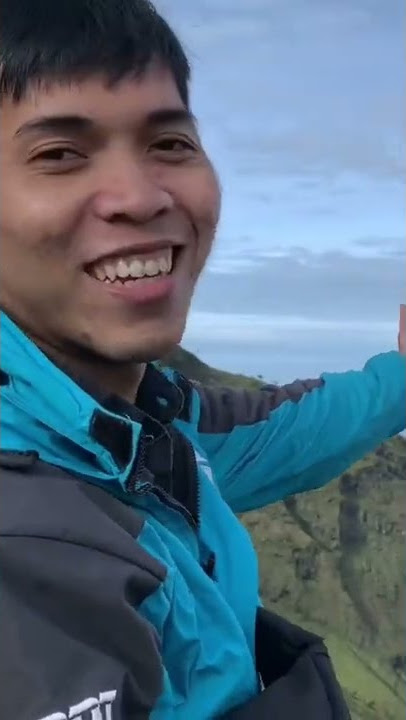 Lapor komandan .. keadaan lagi rindu seseorang