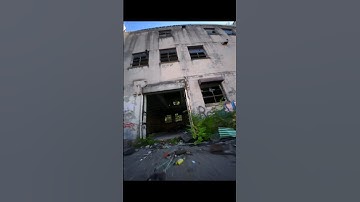 powerlooping through a crazy tight window!!! #fpv #shorts #fpvfreestyle #gaming #vannystylepro