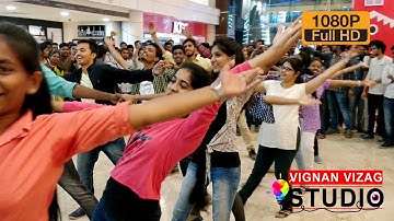 Flash Mob at CMR Central | VIIT Students - Part 2 | Vignan Vizag