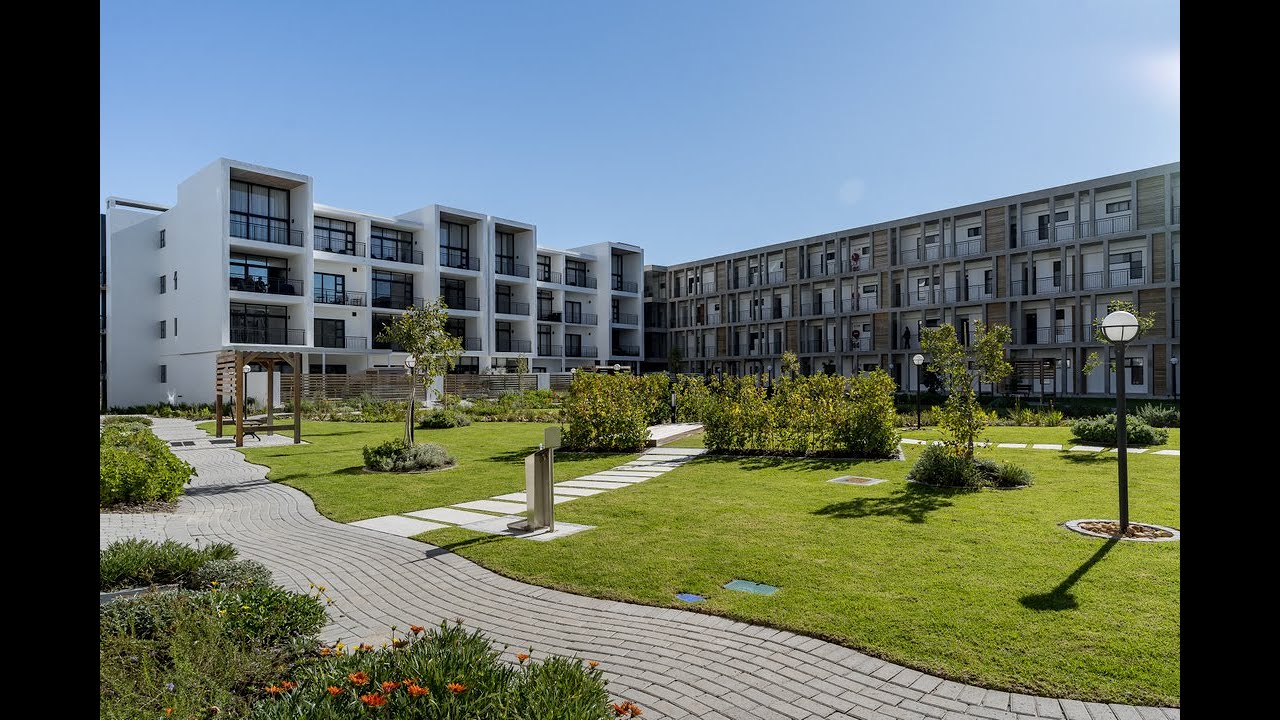 645 Paardevlei Lifestyle Estate, Somerset West R 3 250 000 YouTube