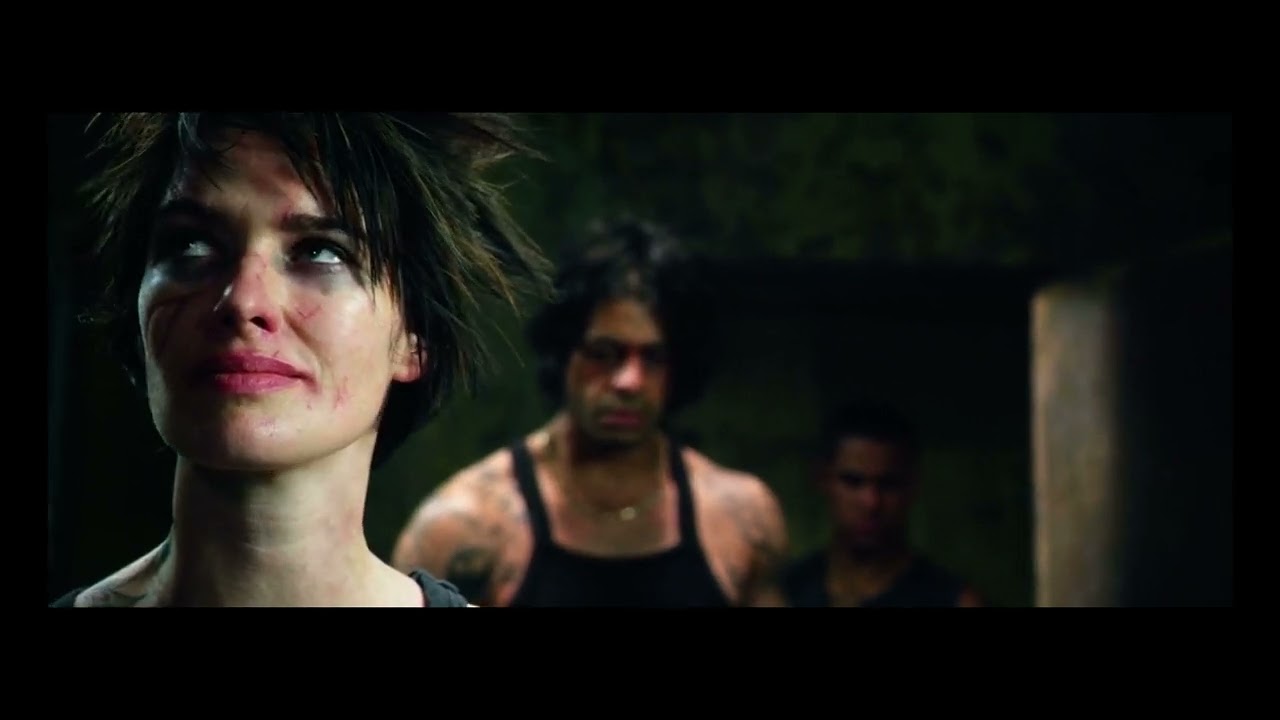 Судья дредд обращение к маме - YouTube