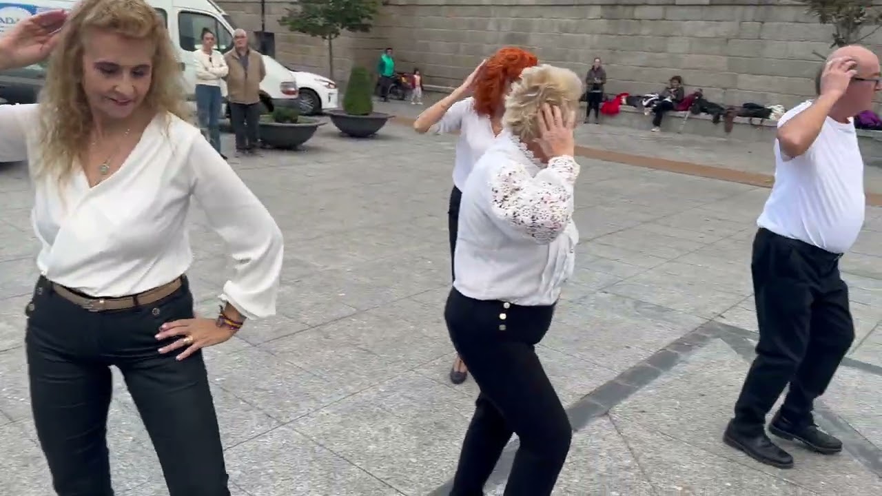 Bailes de salón, "Prohibido Pasar",  Prof: Esmeralda Pradana