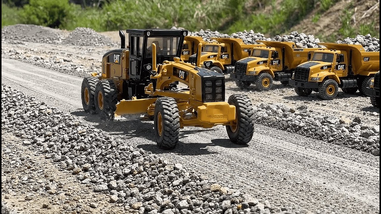 RC Toy Heavy Truck 🛻 | Road Repair From Rocky To Beautiful Asphalt
