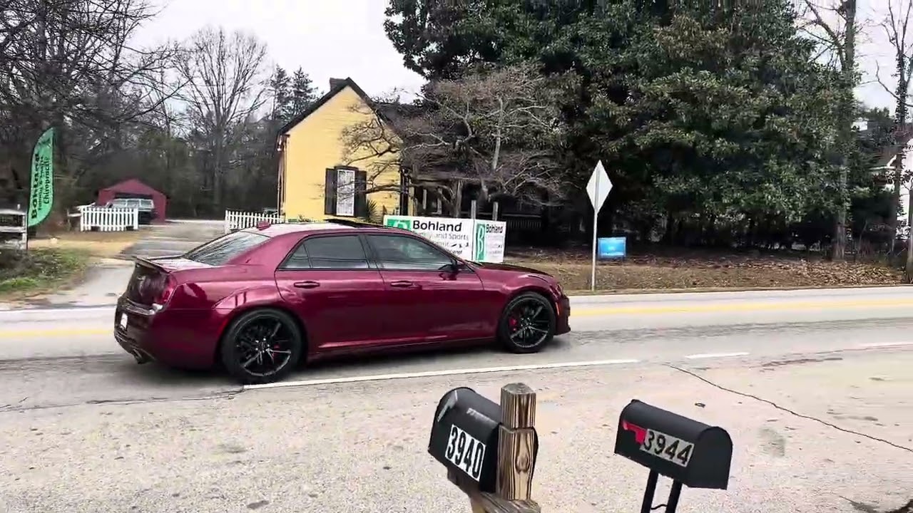Mid-muffler delete on my 392 Chrysler 300