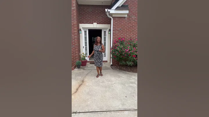 Debra Crews with Real Estate Sales Atlanta LLC. Di...