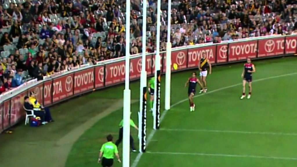 Melbourne v Richmond: Trengove & Martin