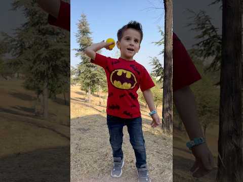 كشفتو عم يرمي علي الكرات وعاقبته