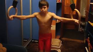 Крест на кольцах. Подготовительное упражнение. Cross on the rings. Preparatory exercise.