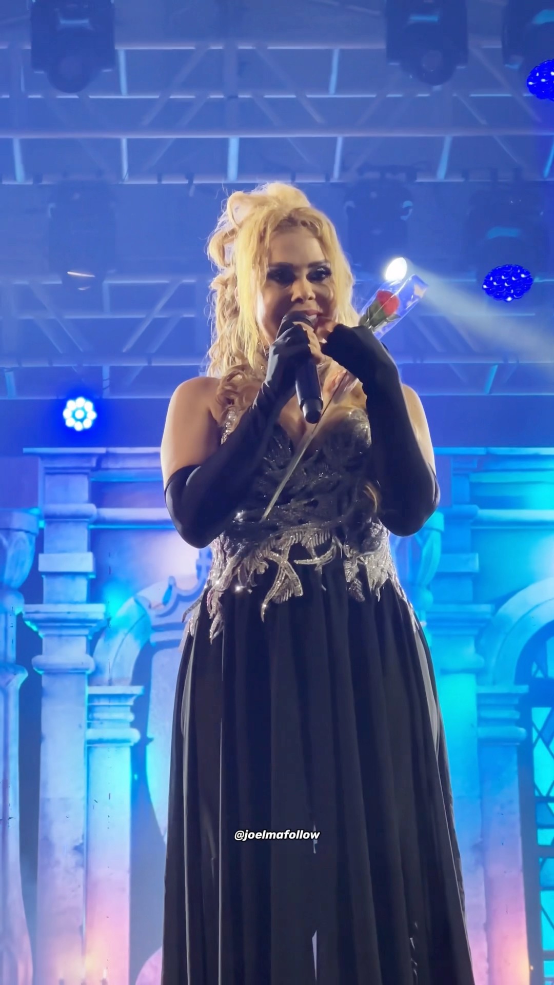 Joelma falando de Deus