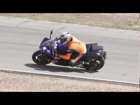 Video: 2012 Superbikes: Kawasaki lei Motorland-toetse toe Kenan Sofuoglu beseer is