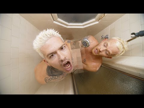 girlfriends - "I Thought About You While I Was Taking a Shower" (Official Music Video)