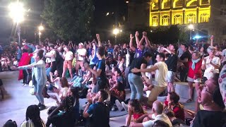 France-Brésil: la joie dans la fan zone parisienne après le second but des Bleues