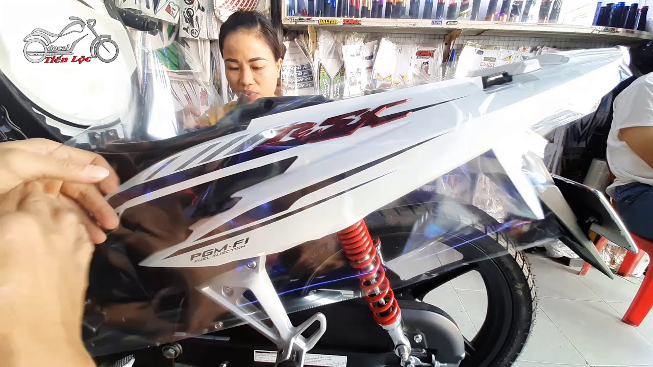 Dán Keo Trong Nhám Xe Wave RSX 2020 Phiên Bản Màu Trắng Đen Đẹp - YouTube