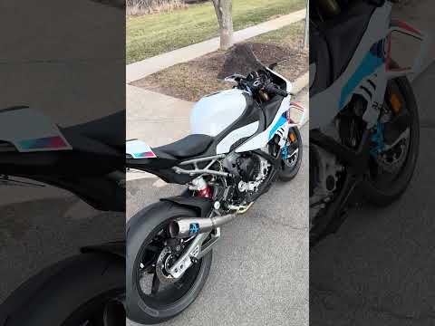 S1000RR cold start with arrow titanium system