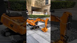 Big vs Small excavator truck