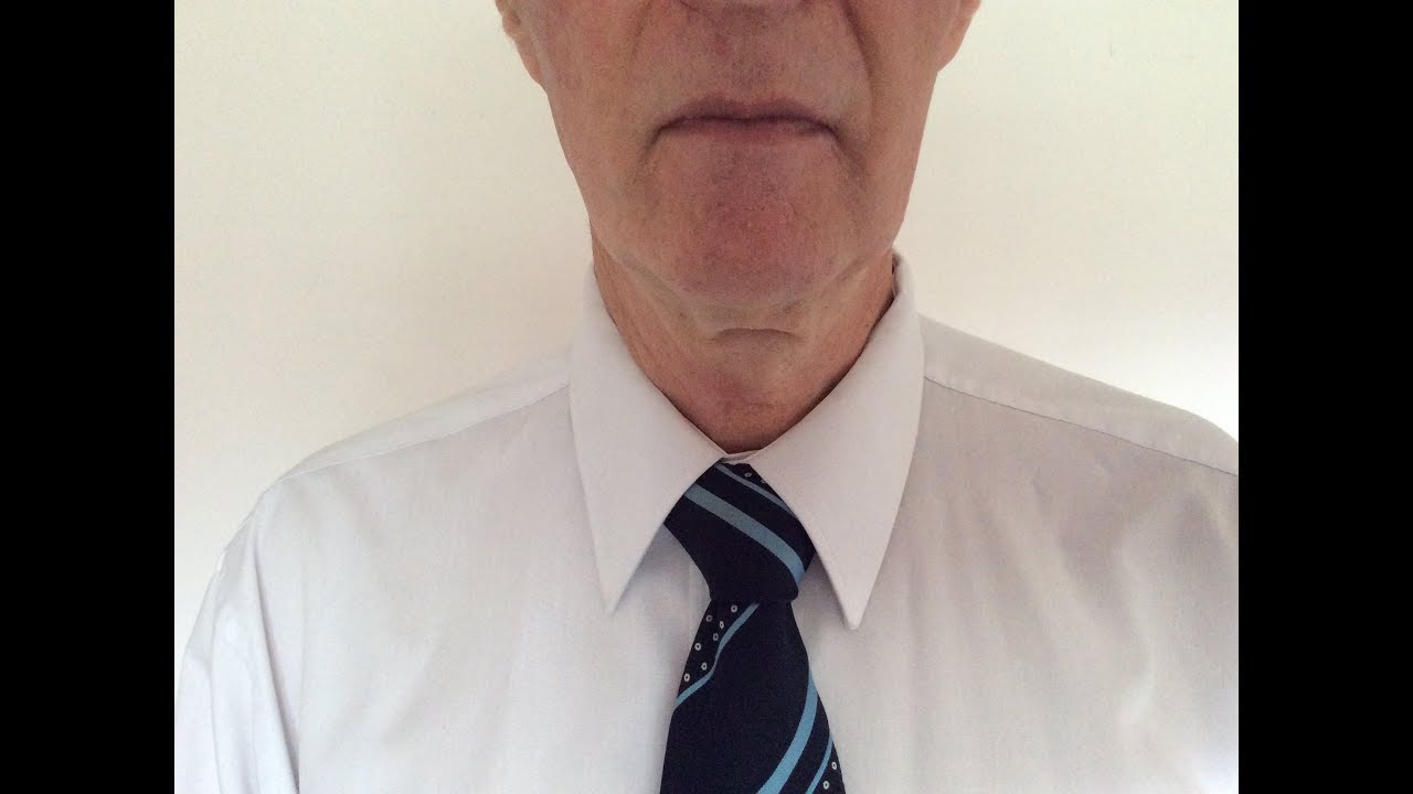 How to Tie a Tie Properly (and slowly) 