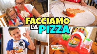 FACCIAMO LA PIZZA 🍕 INSIEME: Cibo Reale VS Play Doh screenshot 2
