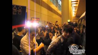 120927 2AM@HK Airport [2AMINT]