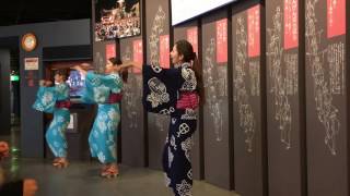 浴衣姿の美女の春駒おどり(郡上) - YouTube