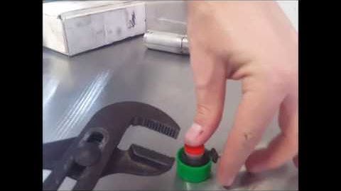 The easiest way to fix your Saturn Astra shift cable!   Kit includes replacement bushing