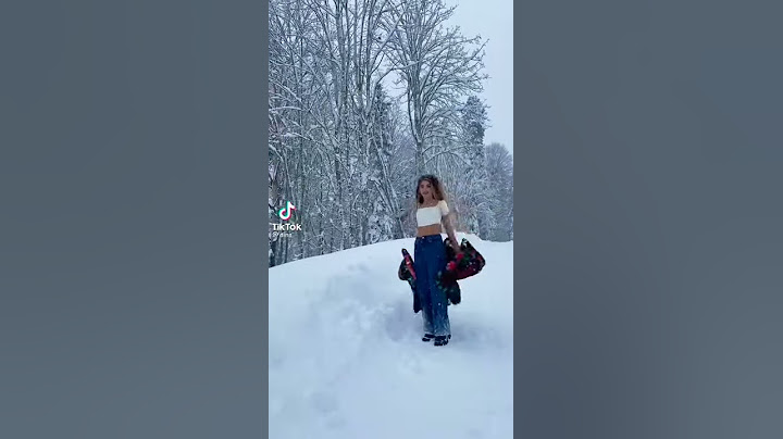 Dina в Tik Tok УПАЛА В СНЕГ